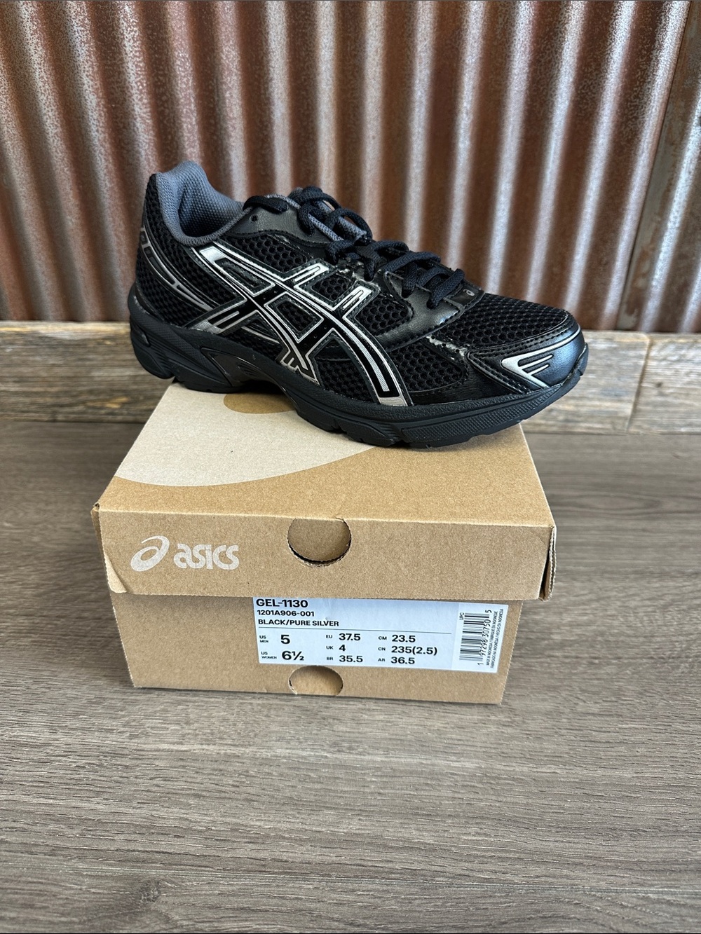 NWT Asics Gel-1130
